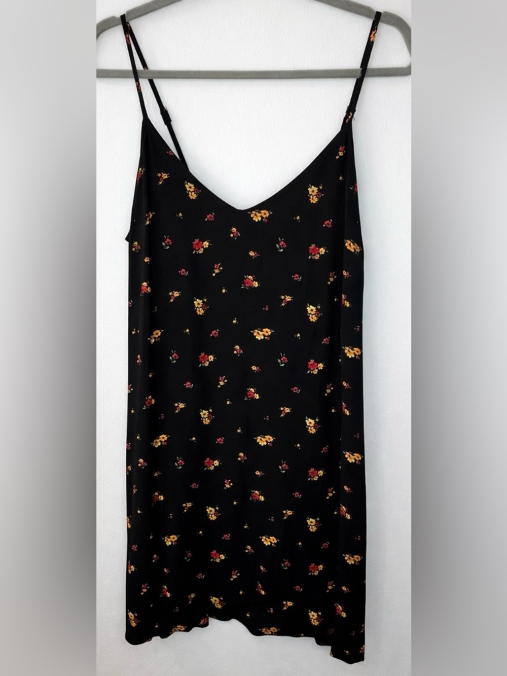 Forever 21 Black Floral Mini Dress – Size M – Y2K Slip Dress